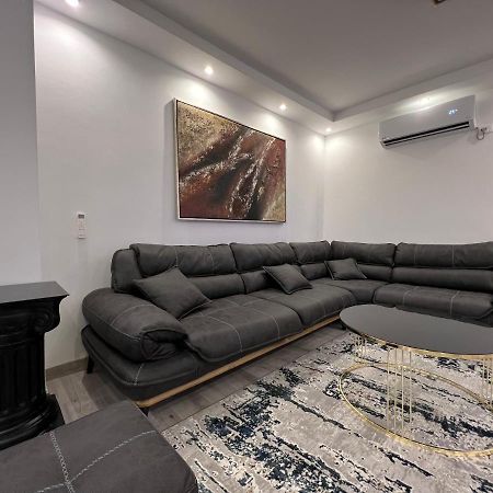 Apartment Tirana On Myslym Shyri Exterior photo