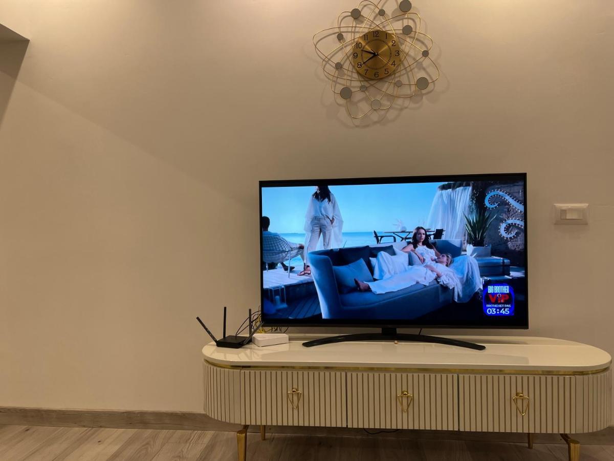 Apartment Tirana On Myslym Shyri Exterior photo