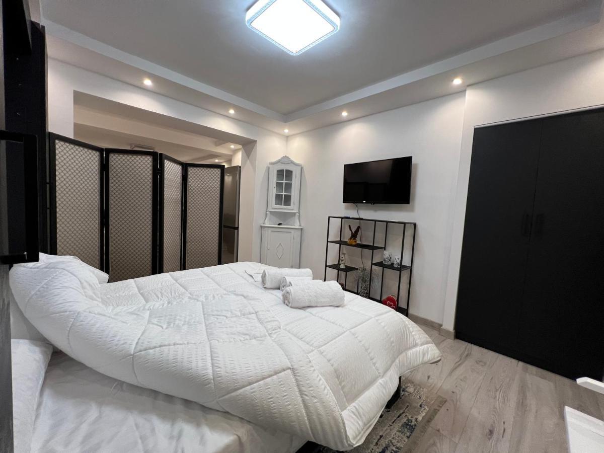 Apartment Tirana On Myslym Shyri Exterior photo